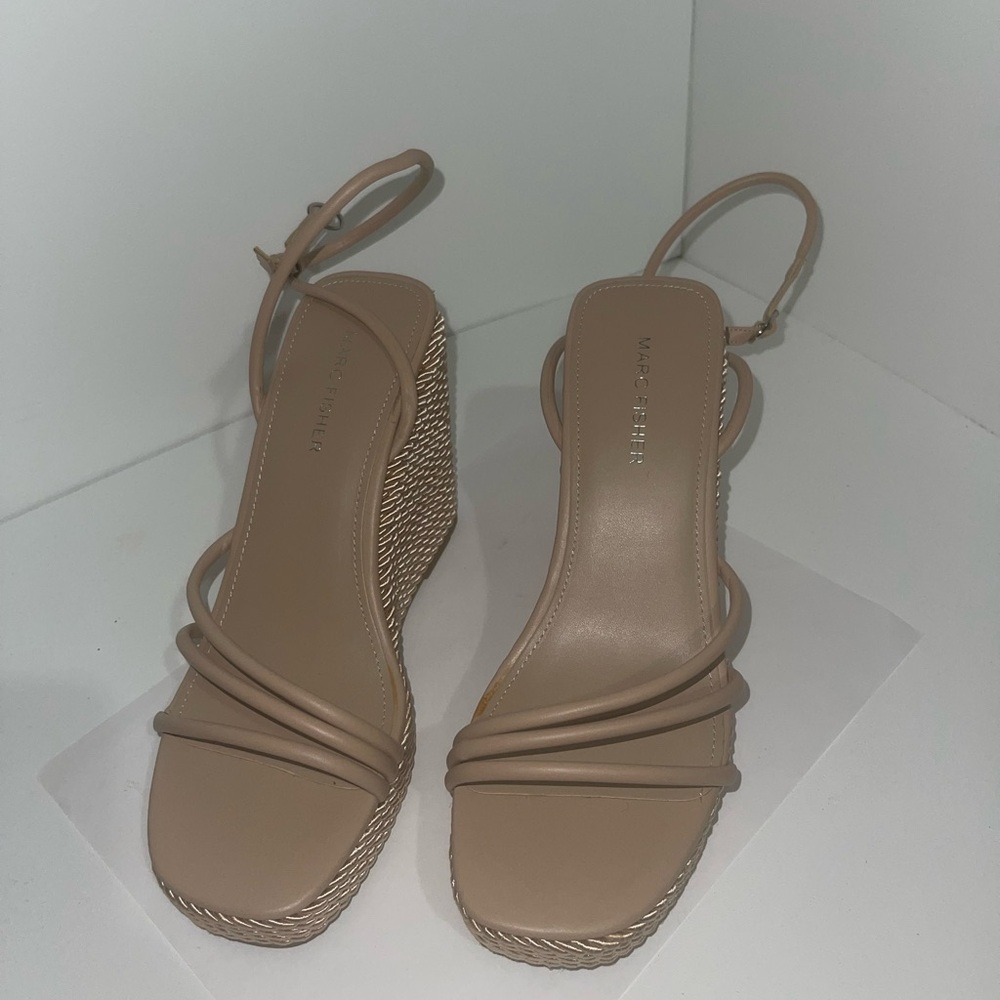Marc Fisher Women's Tan Wedge Sandals - Size 8.5M